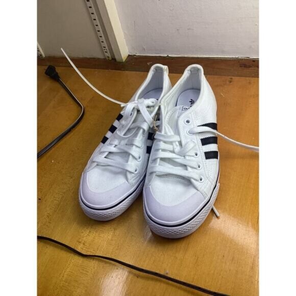 Preppy Streetwear Coquette UTILITY Adidas Men's Nizza Footwear White Size 5.5 - Picture 1 of 5